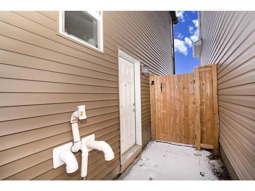 174 Carringsby Way Nw, Calgary, AB - Outdoor With Exterior