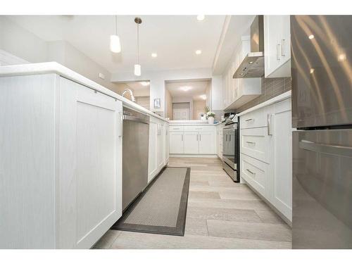 174 Carringsby Way Nw, Calgary, AB - Indoor Photo Showing Kitchen