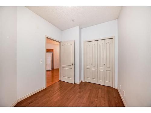 115-333 Riverfront Avenue Se, Calgary, AB - Indoor Photo Showing Other Room