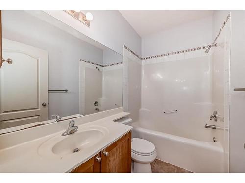 115-333 Riverfront Avenue Se, Calgary, AB - Indoor Photo Showing Bathroom