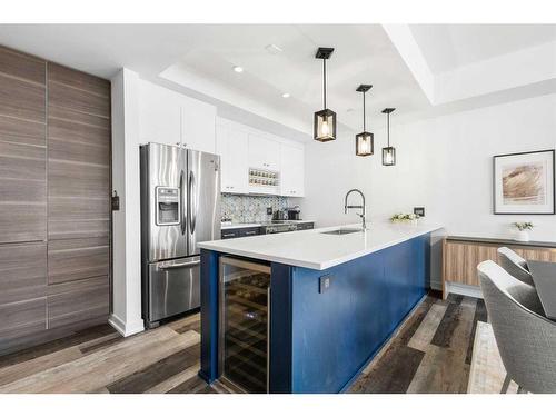 1103-530 12 Avenue Sw, Calgary, AB - Indoor Photo Showing Kitchen With Stainless Steel Kitchen With Upgraded Kitchen