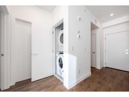 3407-111 Wolf Creek Drive Se, Calgary, AB - Indoor Photo Showing Laundry Room