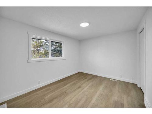 5915 Rundlehorn Drive Ne, Calgary, AB - Indoor Photo Showing Other Room