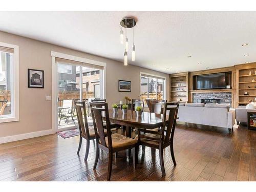 281 Kinniburgh Boulevard, Chestermere, AB - Indoor Photo Showing Dining Room