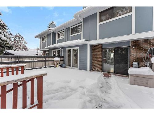 7-2210 Oakmoor Drive Sw, Calgary, AB - Outdoor With Exterior