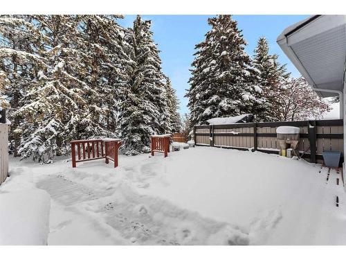 7-2210 Oakmoor Drive Sw, Calgary, AB - Outdoor