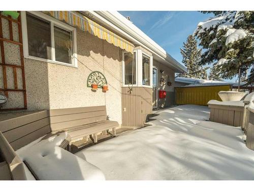 4719 Vanguard Place Nw, Calgary, AB - Outdoor With Exterior