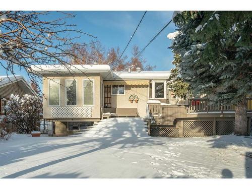 4719 Vanguard Place Nw, Calgary, AB - Outdoor With Deck Patio Veranda