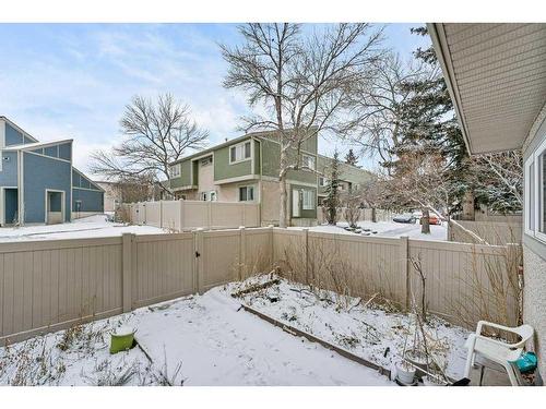 442-406 Blackthorn Road Ne, Calgary, AB - Outdoor