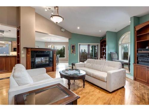 1827 11 Avenue Nw, Calgary, AB - Indoor Photo Showing Living Room With Fireplace