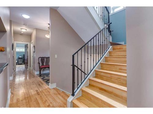 1827 11 Avenue Nw, Calgary, AB - Indoor Photo Showing Other Room