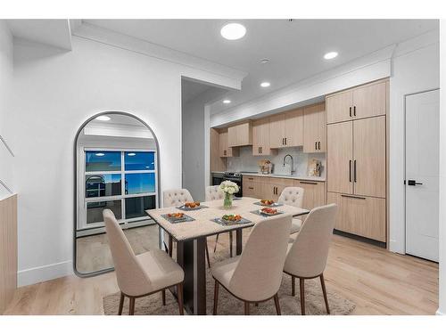 415-370 Dieppe Drive Sw, Calgary, AB - Indoor Photo Showing Dining Room