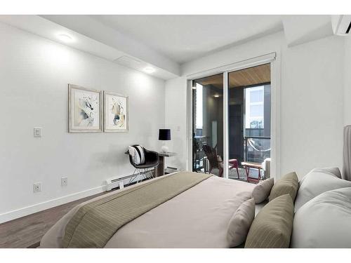 305-4138 University Avenue Nw, Calgary, AB - Indoor Photo Showing Bedroom