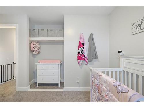 66 Erin Crescent Se, Calgary, AB - Indoor Photo Showing Bedroom