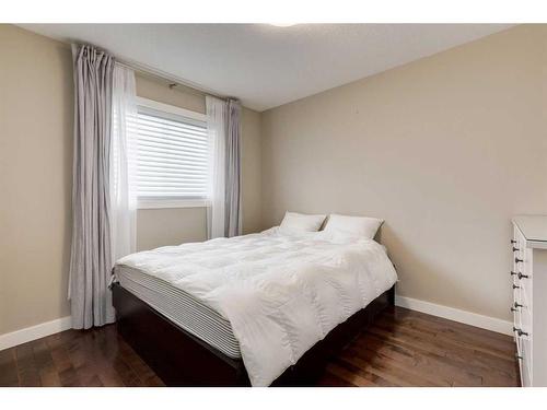 114 Sherwood Mount Nw, Calgary, AB - Indoor Photo Showing Bedroom