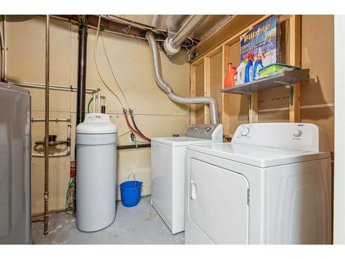 154 West Creek Bay, Chestermere, AB - Indoor Photo Showing Laundry Room