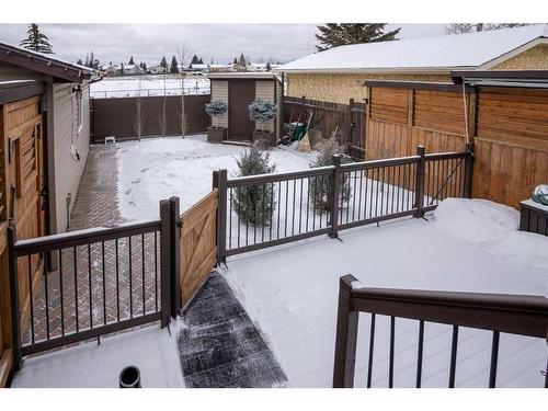 84 Glendale Way, Cochrane, AB - Outdoor With Exterior