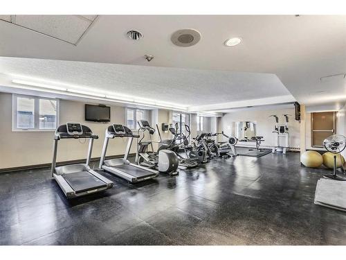 1509-738 3 Avenue Sw, Calgary, AB - Indoor Photo Showing Gym Room