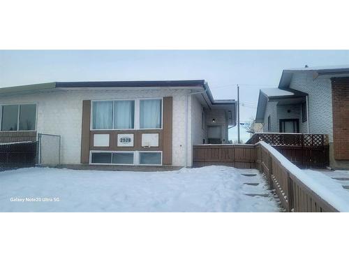 2928 Doverville Crescent Se, Calgary, AB - Outdoor