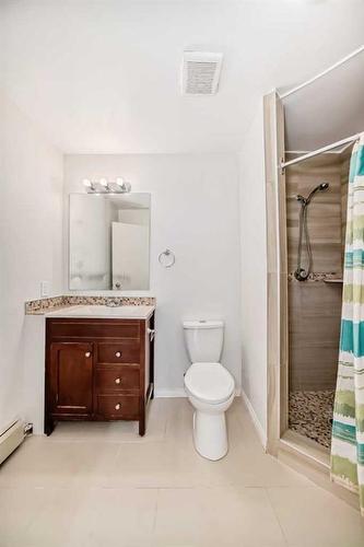 12-2812 Edenwold Heights Nw, Calgary, AB - Indoor Photo Showing Bathroom