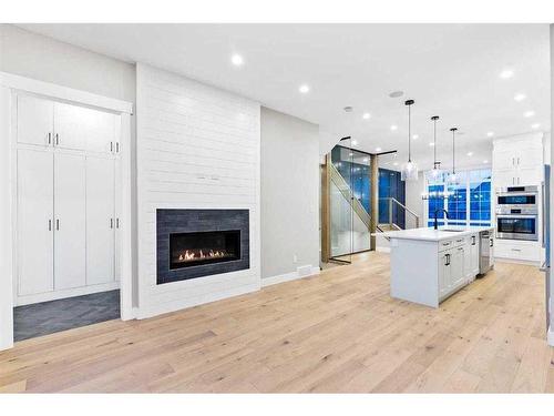 2019 21 Avenue Nw, Calgary, AB - Indoor With Fireplace