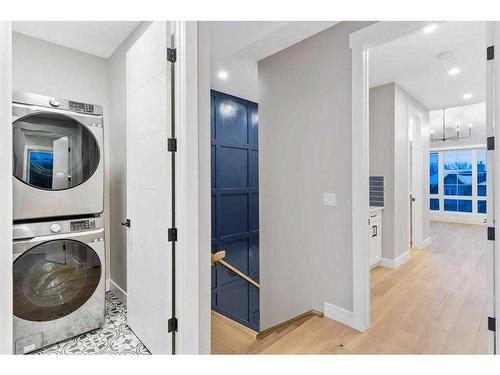 2019 21 Avenue Nw, Calgary, AB - Indoor Photo Showing Laundry Room