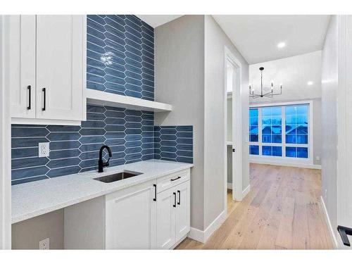 2019 21 Avenue Nw, Calgary, AB - Indoor Photo Showing Kitchen With Upgraded Kitchen