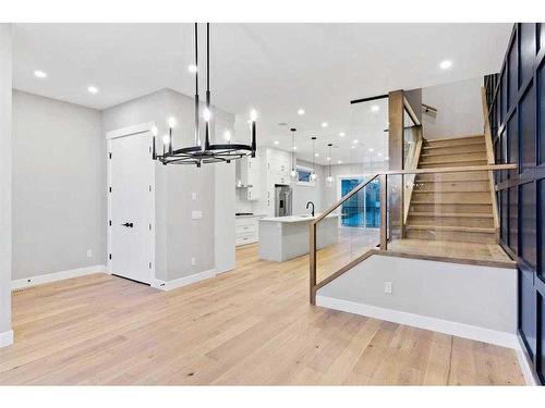 2019 21 Avenue Nw, Calgary, AB - Indoor Photo Showing Other Room