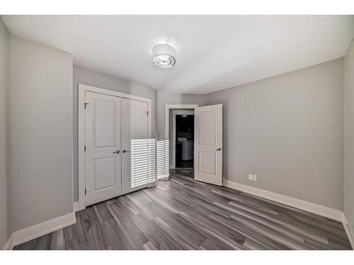 427 36 Avenue Nw, Calgary, AB - Indoor Photo Showing Other Room