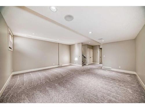 427 36 Avenue Nw, Calgary, AB - Indoor