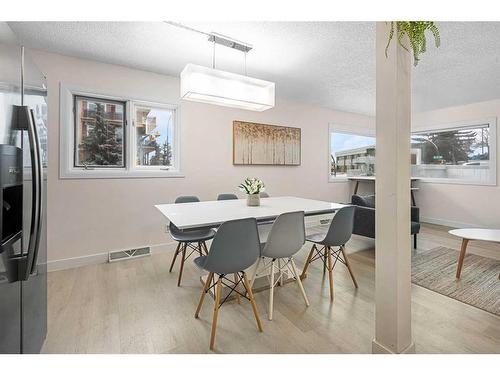 4504 14 Street Nw, Calgary, AB - Indoor Photo Showing Laundry Room