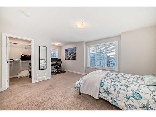 1-2420 30 Street Sw, Calgary, AB - Indoor Photo Showing Bedroom