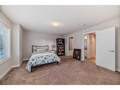 1-2420 30 Street Sw, Calgary, AB - Indoor Photo Showing Bedroom