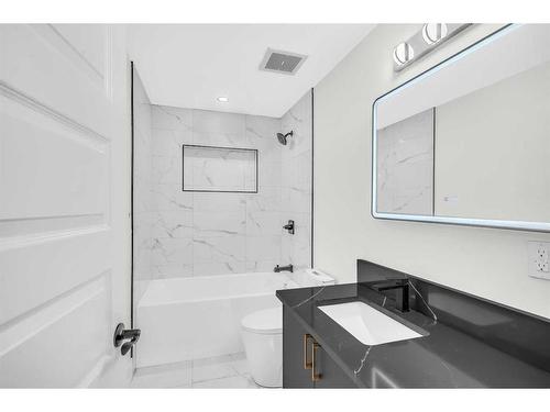 9819 2 Street Se, Calgary, AB - Indoor Photo Showing Bathroom