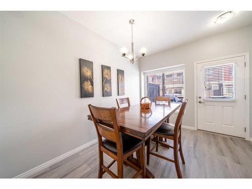 4002-1001 8 Street Nw, Airdrie, AB - Indoor Photo Showing Dining Room