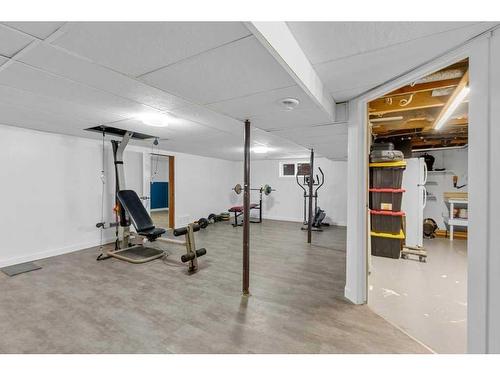 1311 Osler Street, Carstairs, AB - Indoor Photo Showing Gym Room