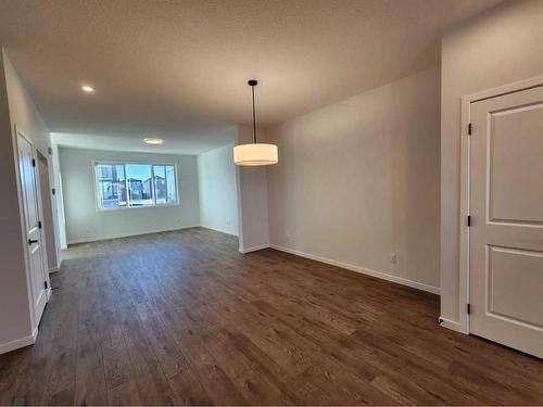 495 Lucas Boulevard Nw, Calgary, AB - Indoor Photo Showing Other Room