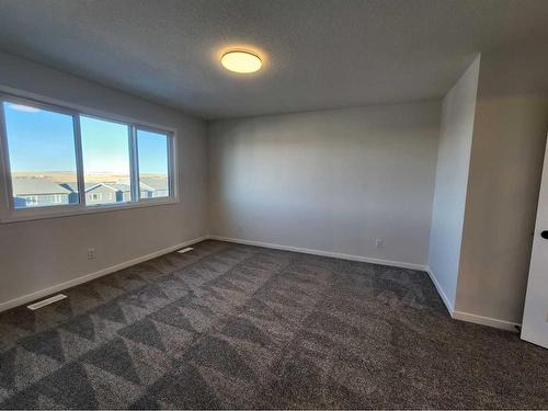 495 Lucas Boulevard Nw, Calgary, AB - Indoor Photo Showing Other Room