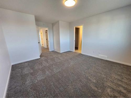 495 Lucas Boulevard Nw, Calgary, AB - Indoor Photo Showing Other Room