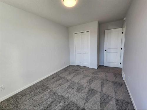 495 Lucas Boulevard Nw, Calgary, AB - Indoor Photo Showing Other Room