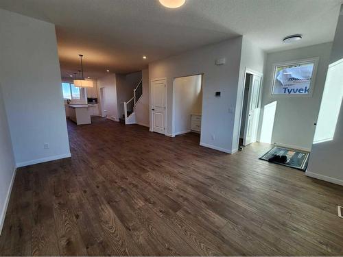 495 Lucas Boulevard Nw, Calgary, AB - Indoor Photo Showing Other Room