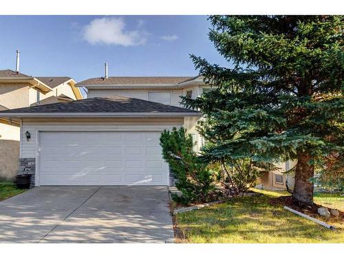 28 Hawkdale Close Nw, Calgary, AB - Outdoor