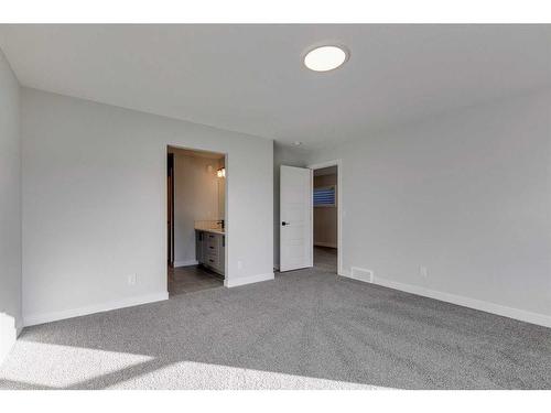 23 Wolf Hollow Road Se, Calgary, AB - Indoor