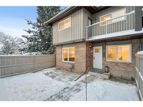 111-1055 72 Avenue Nw, Calgary, AB - Outdoor With Balcony With Exterior