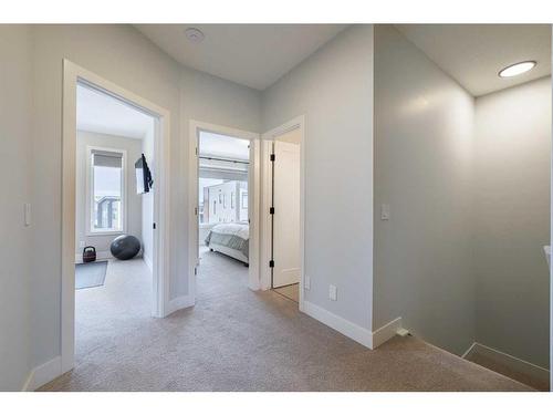 24 Royal Elm Green Nw, Calgary, AB - Indoor Photo Showing Other Room