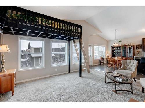 28 Jumping Pound Rise, Cochrane, AB - Indoor Photo Showing Living Room