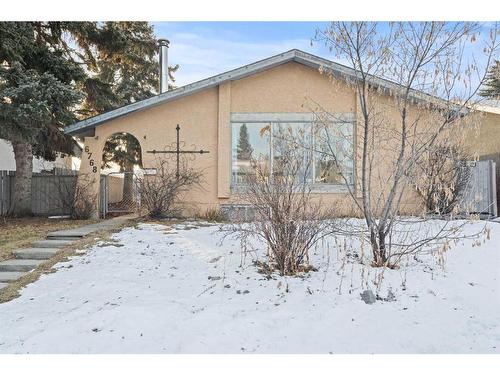 6768 Malvern Road, Calgary, AB - Outdoor