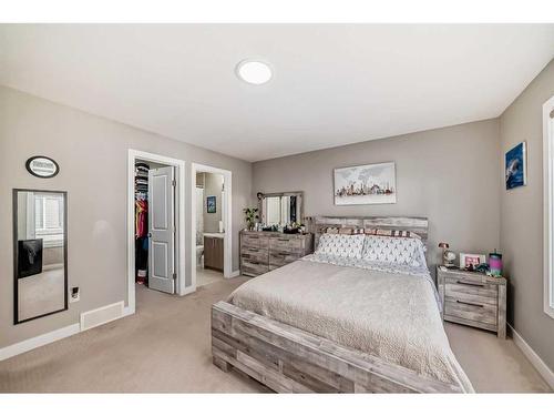 5-129 Skyview Parade Ne, Calgary, AB - Indoor Photo Showing Bedroom