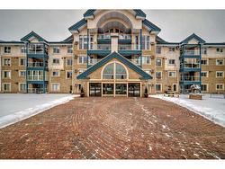 308-7239 Sierra Morena Boulevard SW Calgary, AB T3H 3L8