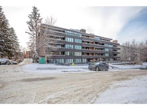 203-511 56 Avenue Sw, Calgary, AB - Outdoor With Balcony